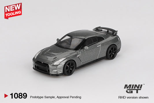 Mini GT - NISSAN GTR 2013 DARK METAL GRAYNISMO R35 CRS VERSION - Blister Pack - Torque Tribe