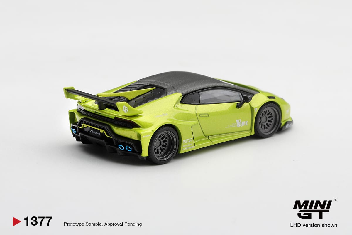Mini GT Lamborghini Huracan LB-Works Lime Metallic Box 1:64 - view 3