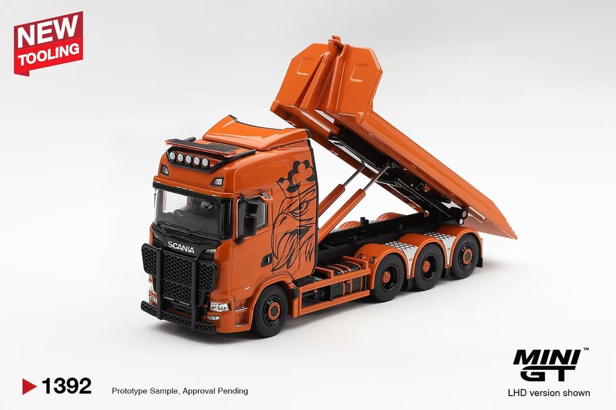 Mini GT Scania 770S B8X4NA Hooklift Flatbed Orange 1:64 diecast model