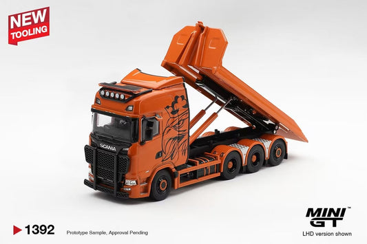 Mini GT Scania 770S B8X4NA Hooklift Flatbed Orange 1:64 diecast model