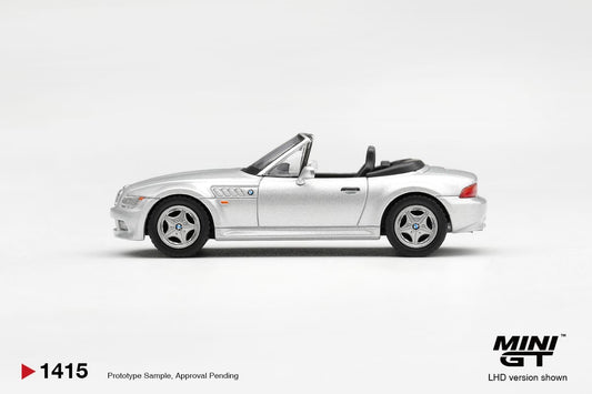 Mini GT BMW Z3 Titanium Silver Box 1:64 - view 2