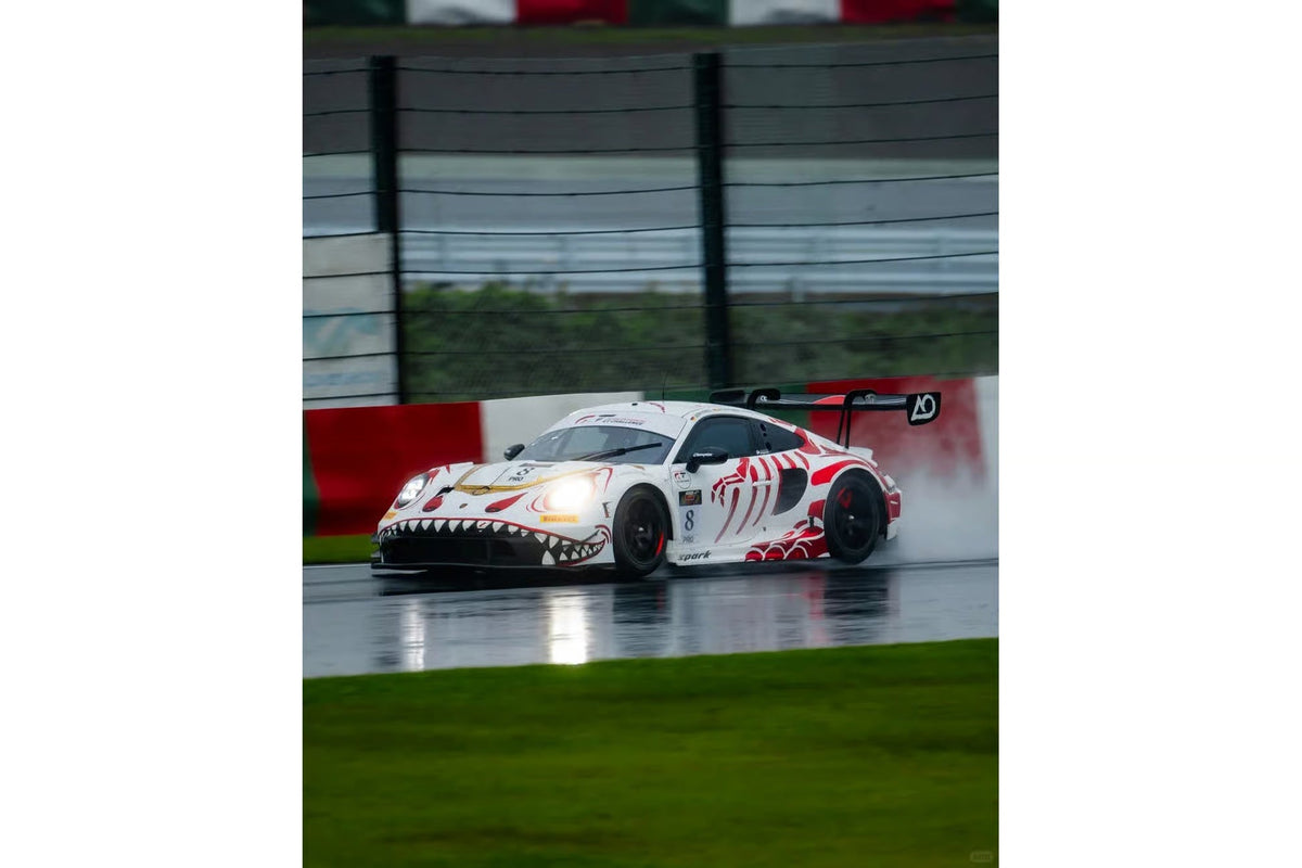 Sparky Porsche 911 GT3 R No.8 AO Racing Winner Suzuka 1000km 2026 1:64 - view 2