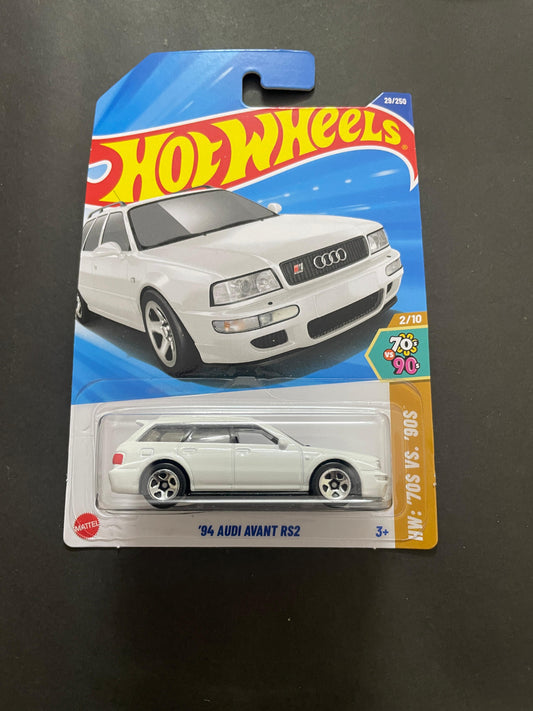 '94 Audi Avant RS2 - HW: 70s Vs 90s - HYX60 - Torque Tribe