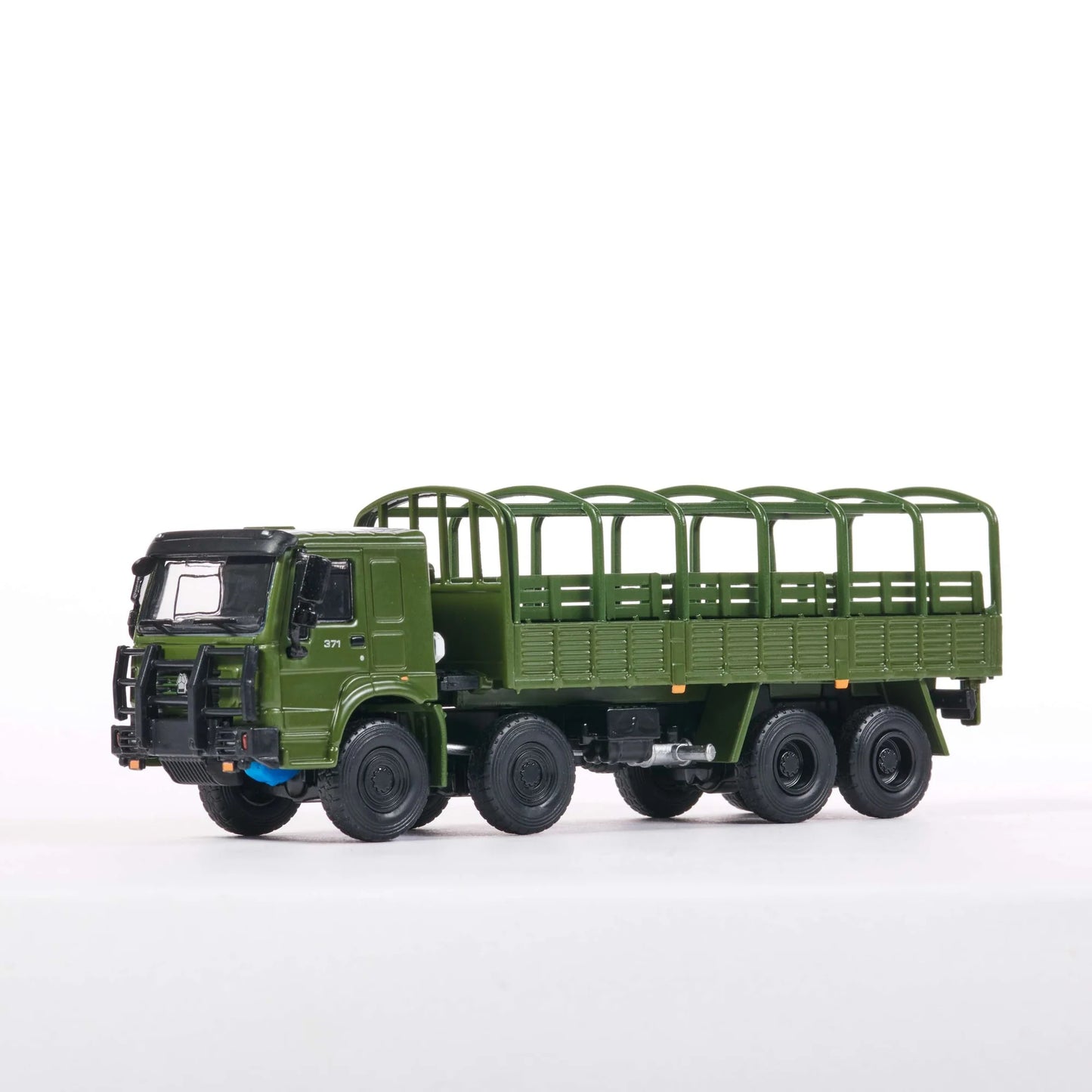 Massdi - HOWO 1006 Military Truck - Green - 1:64 Scale - Torque Tribe
