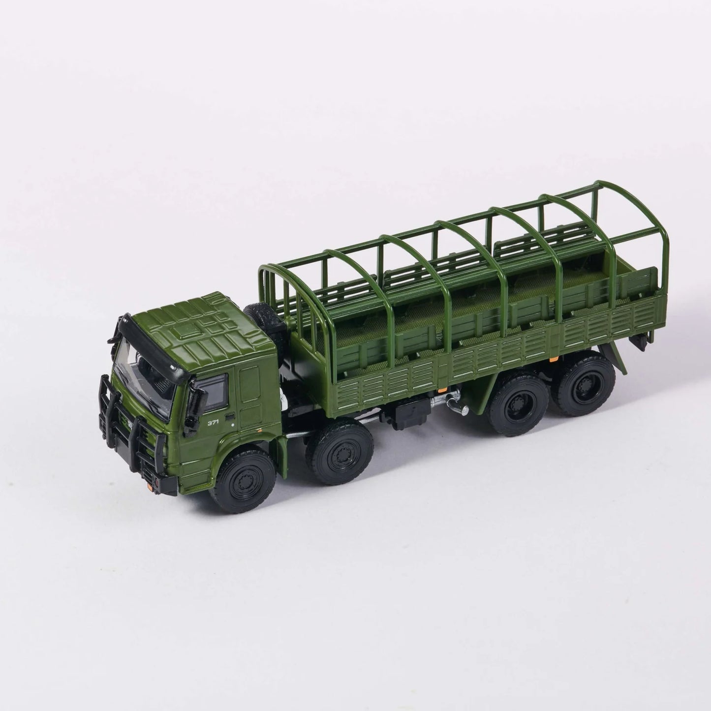 Massdi - HOWO 1006 Military Truck - Green - 1:64 Scale - Torque Tribe