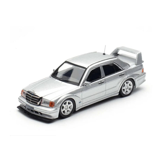 INNO64 Mercedes-Benz 190E Silver 1:64 - view 1