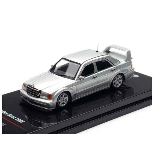 INNO64 Mercedes-Benz 190E Silver 1:64 - view 2