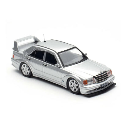 INNO64 Mercedes-Benz 190E Silver 1:64 - view 4