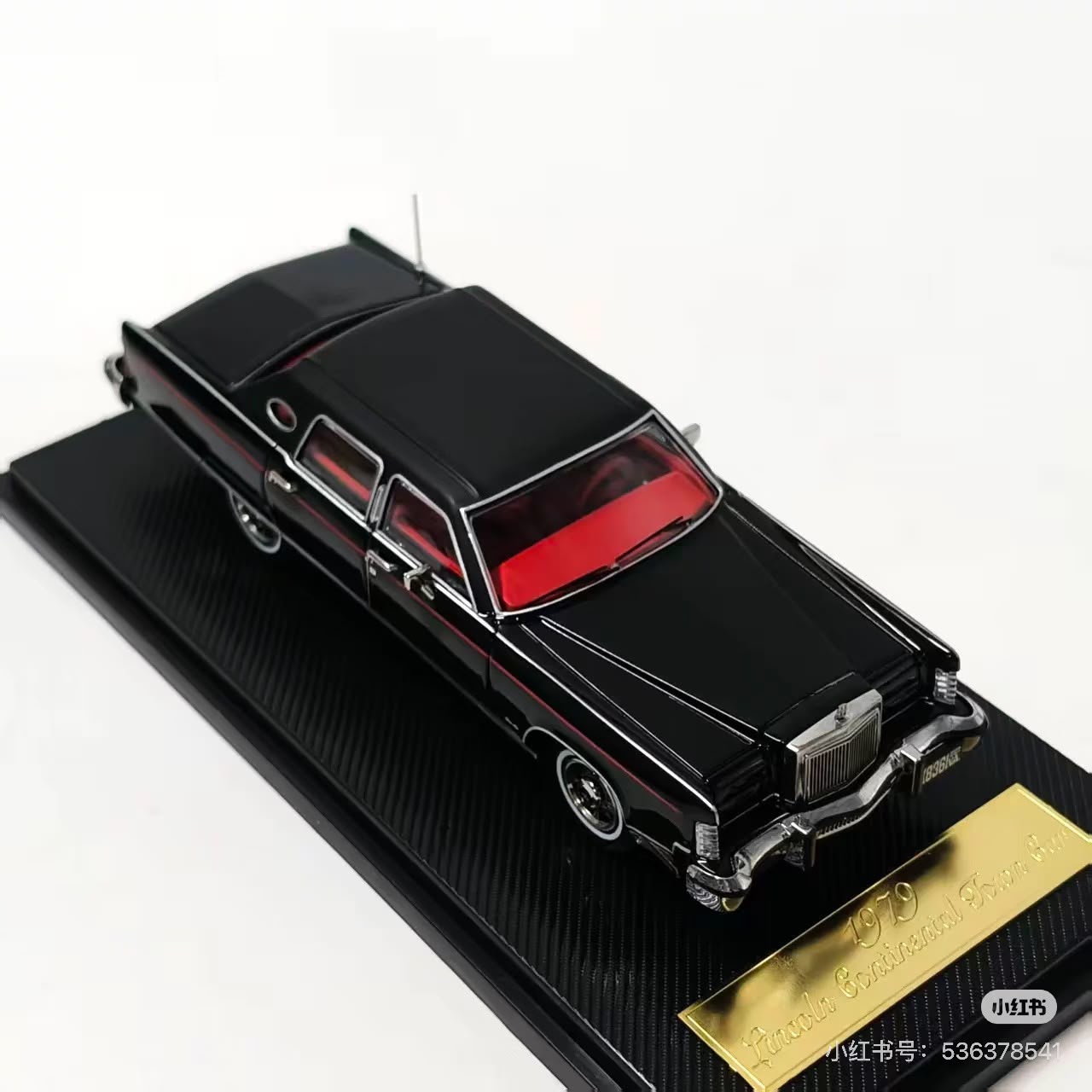 Turning Crush - 1979 Lincoln Continental Town Car (Black, rebadged) - 1:64 Scale Model - Pre Order