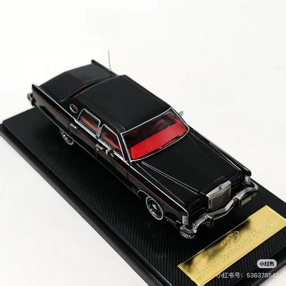 Turning Crush - 1979 Lincoln Continental Town Car (Black, rebadged) - 1:64 Scale Model - Pre Order