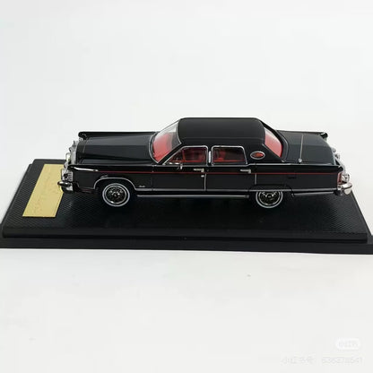 Turning Crush - 1979 Lincoln Continental Town Car (Black, rebadged) - 1:64 Scale Model - Pre Order