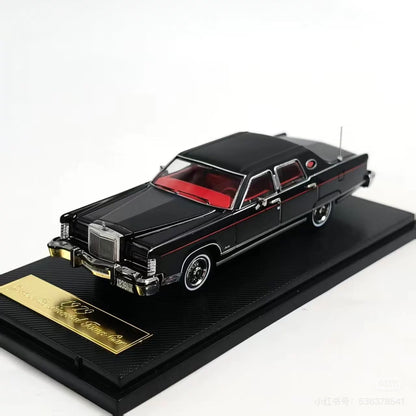 Turning Crush - 1979 Lincoln Continental Town Car (Black, rebadged) - 1:64 Scale Model - Pre Order
