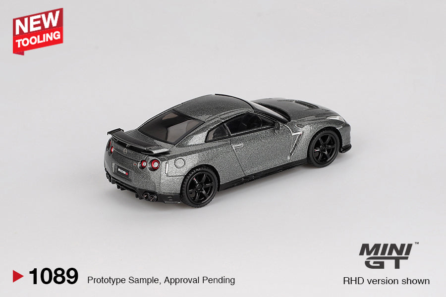 Mini GT - NISSAN GTR 2013 DARK METAL GRAYNISMO R35 CRS VERSION - Blister Pack - Torque Tribe